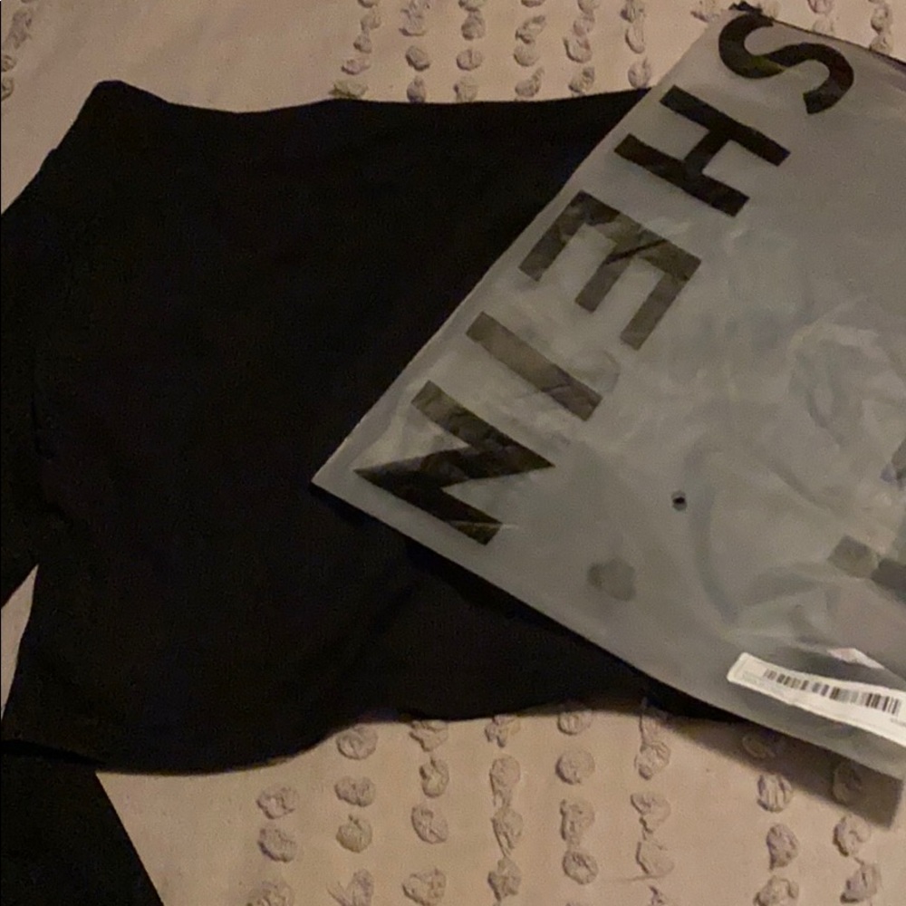 Shein long sleeve crop top